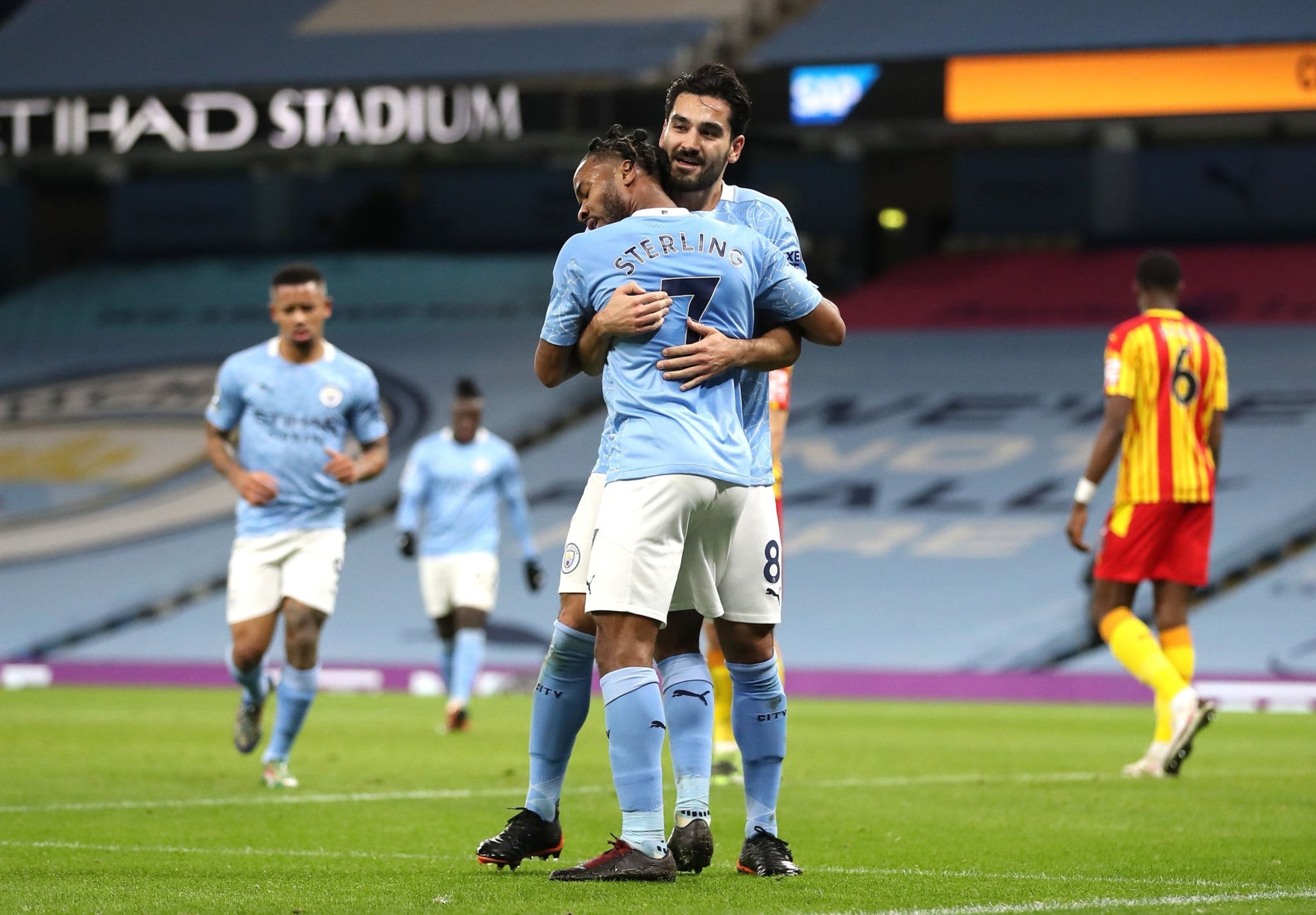 队能够在比 队能够在比